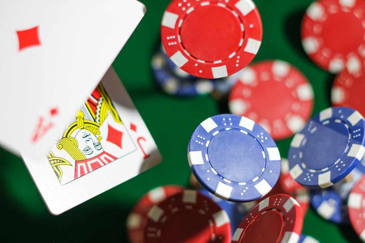 UK-Focused Benefits of the CasiRoom Casino Site